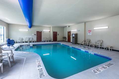 Cobblestone Hotel & Suites - Hartford — photo 3