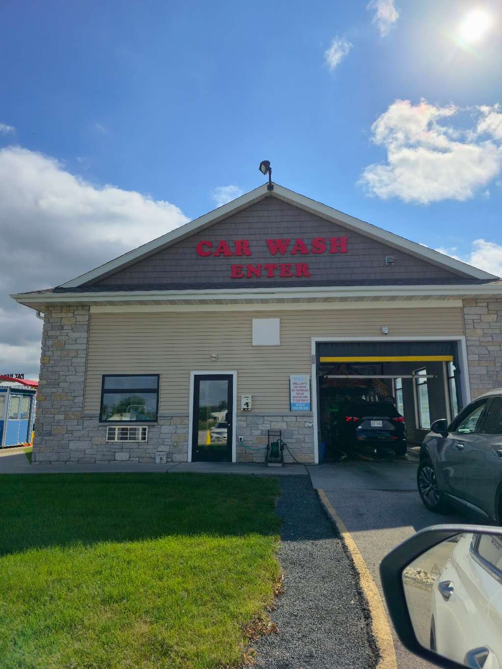 Uncle Larrys Car Wash